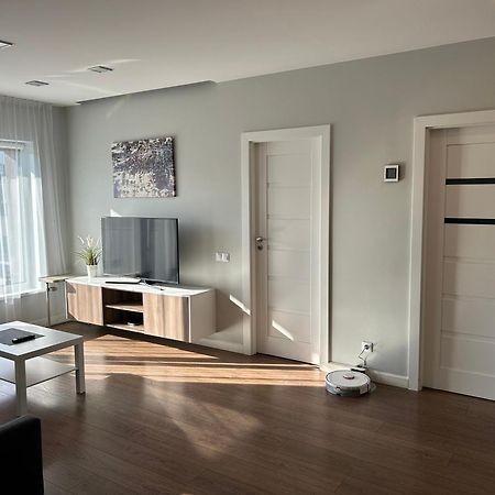 Your Home - Spacious Apartment In City Center, With Balcony & Self Check-In Vilnius Ngoại thất bức ảnh