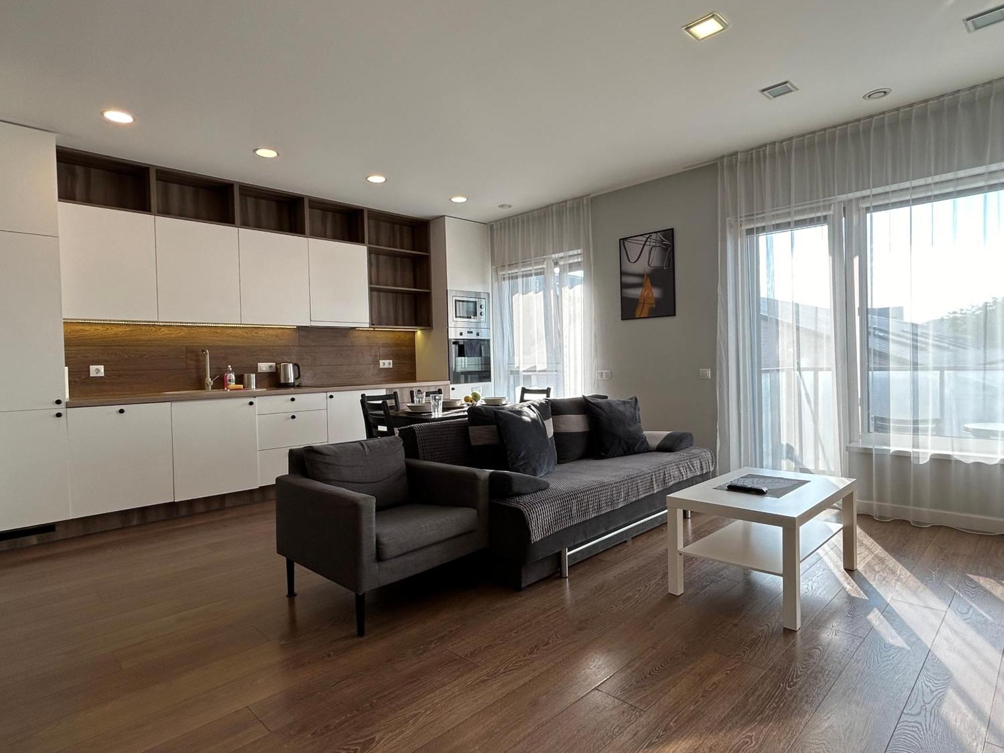 Your Home - Spacious Apartment In City Center, With Balcony & Self Check-In Vilnius Ngoại thất bức ảnh