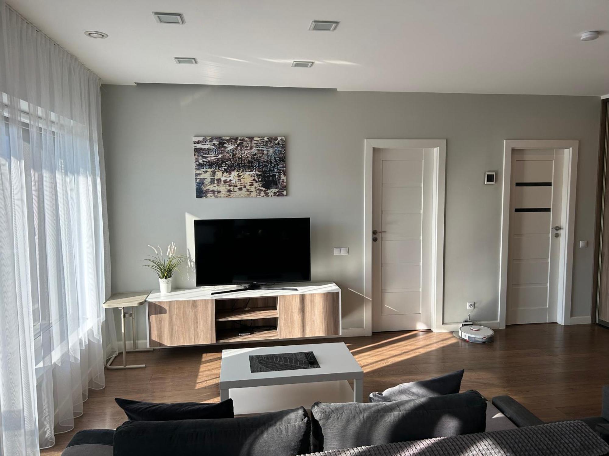Your Home - Spacious Apartment In City Center, With Balcony & Self Check-In Vilnius Ngoại thất bức ảnh