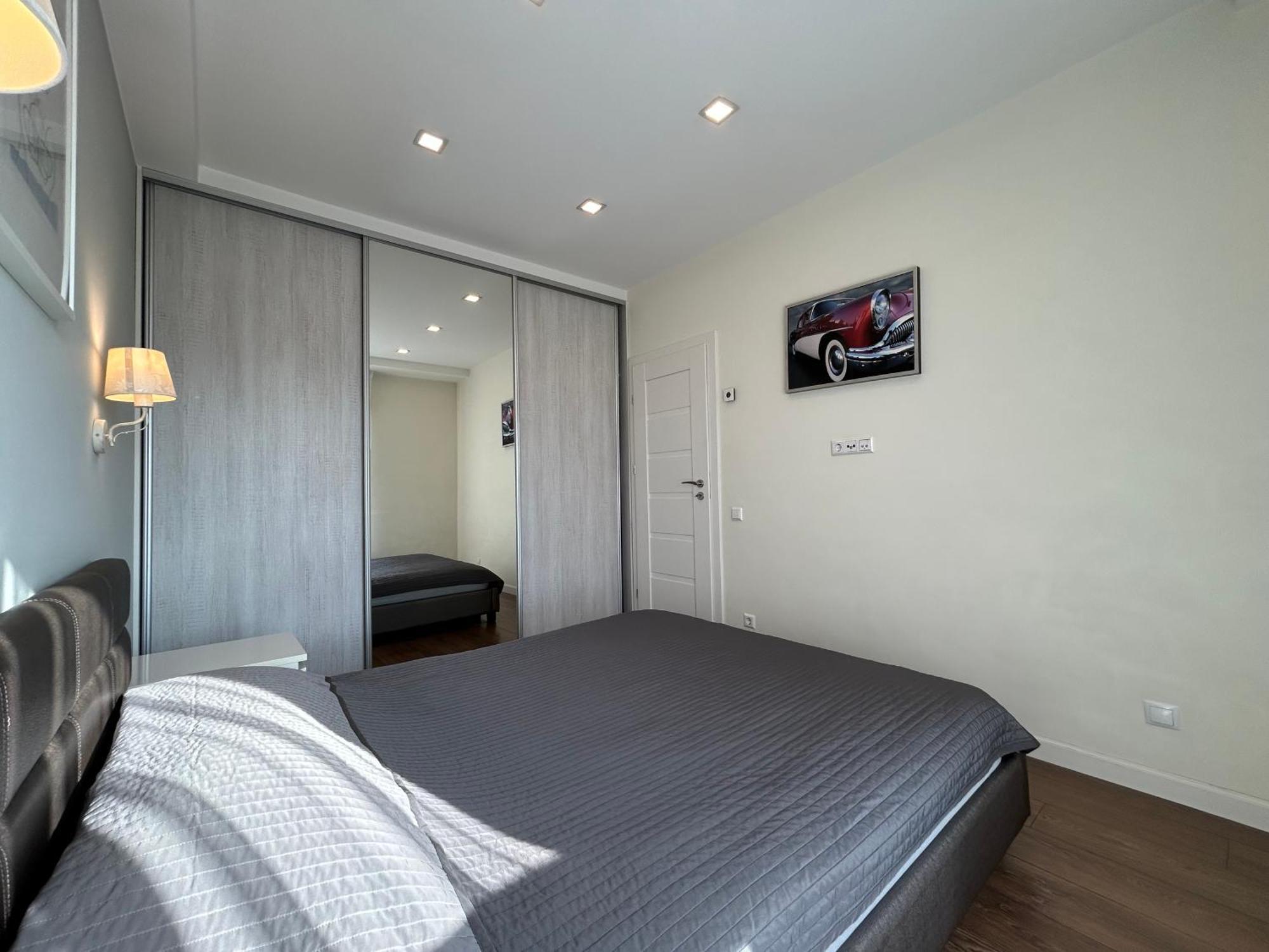 Your Home - Spacious Apartment In City Center, With Balcony & Self Check-In Vilnius Ngoại thất bức ảnh